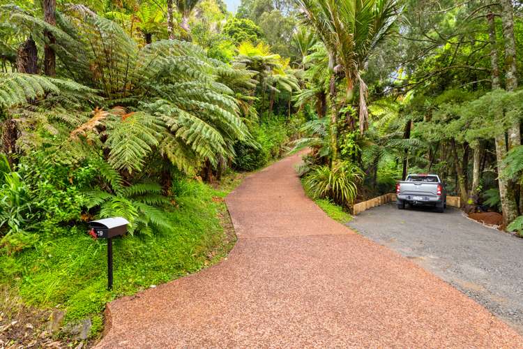 19 Cascade Avenue Waiatarua_24