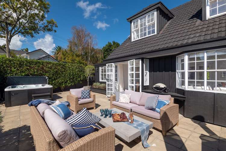 7 Crown Lane Remuera_25