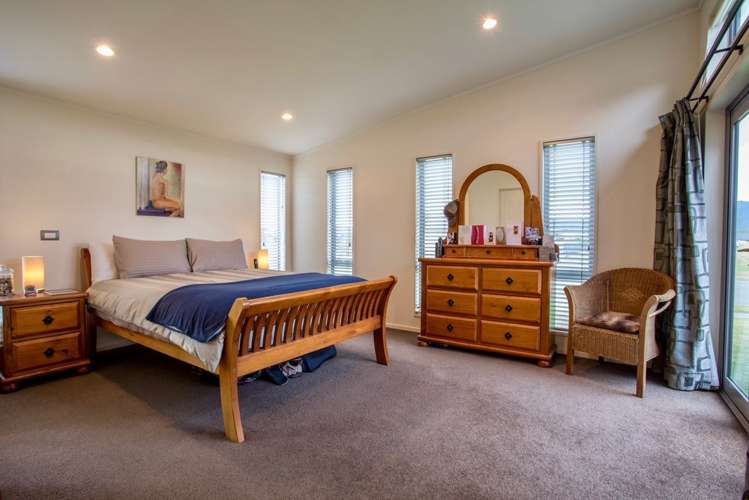 24 Acheron Way Te Anau_11