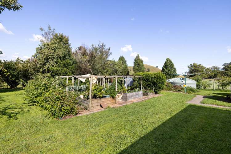 417 Parklands Road Rotoorangi_26