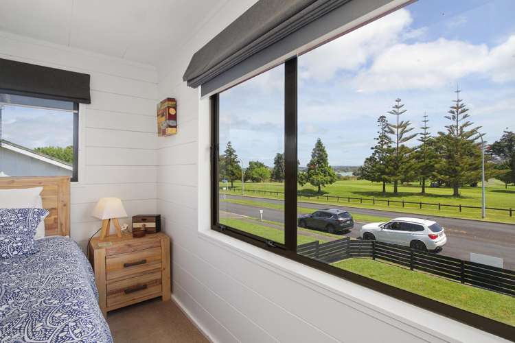 3 Stella Drive Clarks Beach_12
