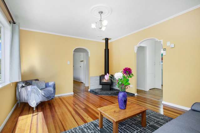 77 Hair Street Wainuiomata_3