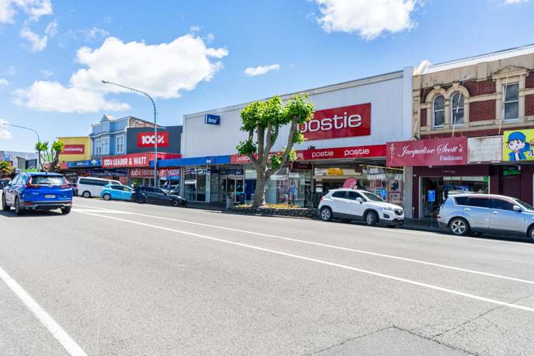 213-215 Oxford Street Levin_0