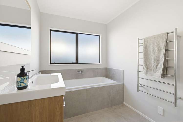 22 Weka Street Miramar_11