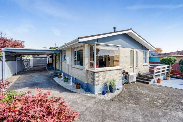 22 Waiwera Place Merrilands_21