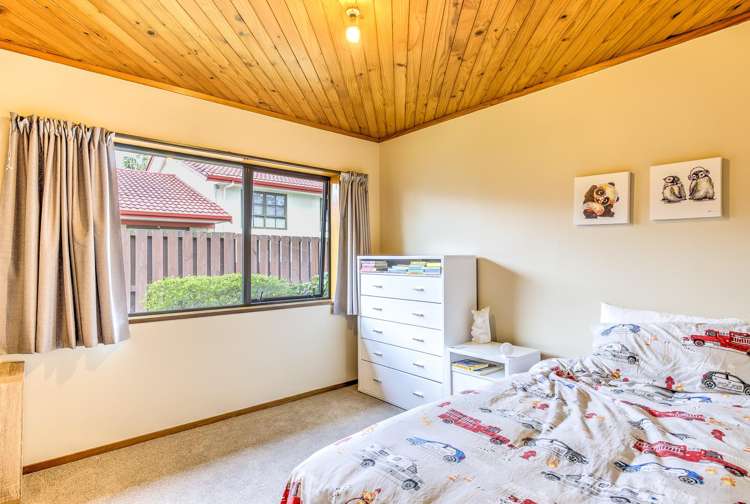 14 Cooper Place Chedworth_13