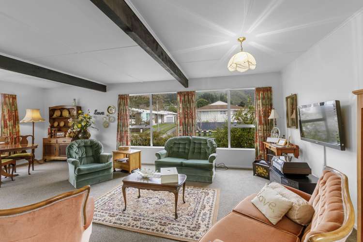 298 Wellington Road Wainuiomata_6