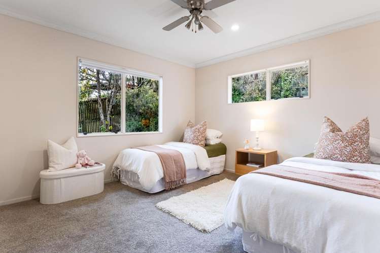 54 Leafield Crescent Henderson_16