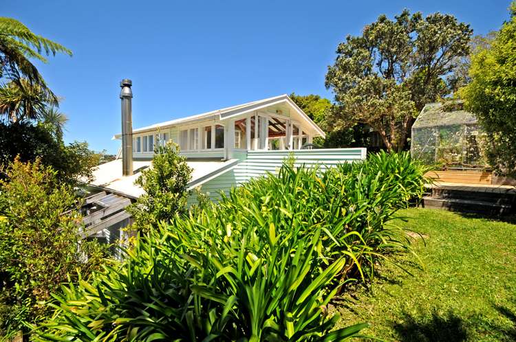 60 Hatton Street Karori_7