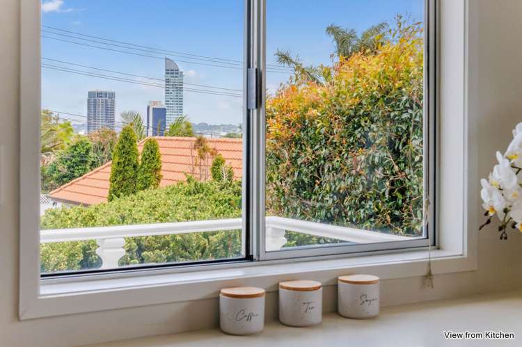 2/16 Jutland Road Takapuna_4