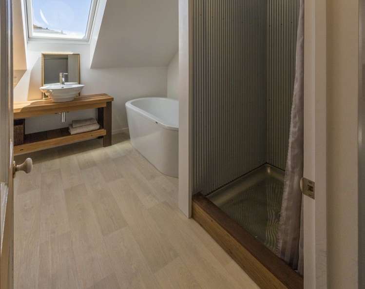 9 Hunt Place Albert Town_13