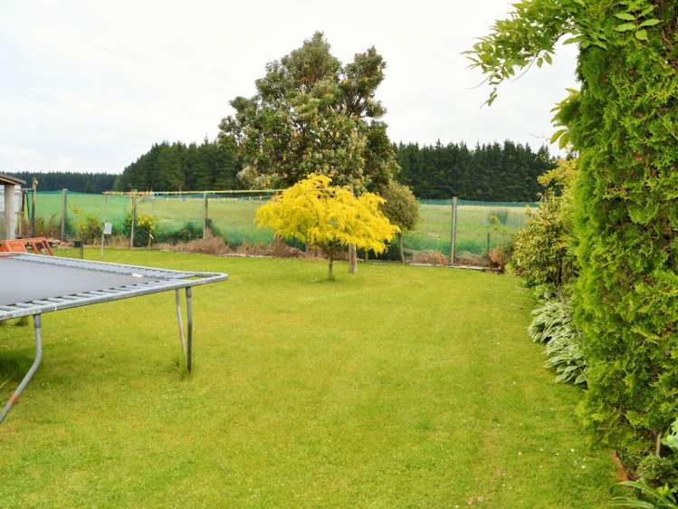 104 Kings Road Leithfield_15