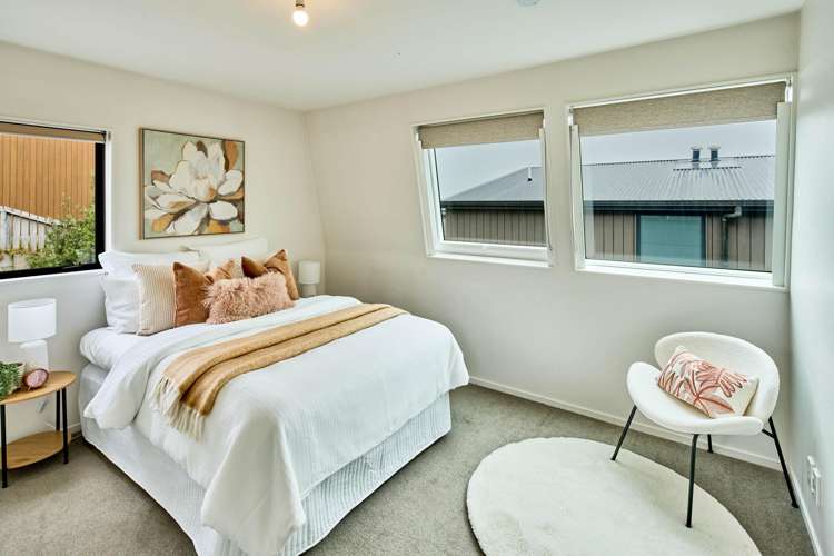 9 Lacebark Lane Woodridge_13