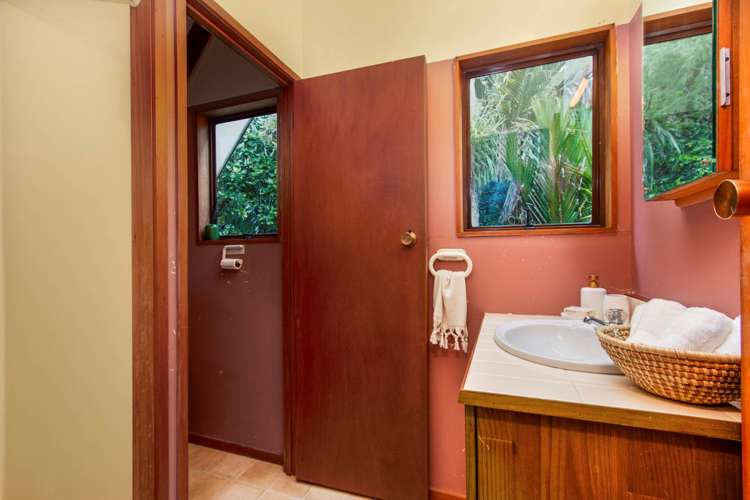 324 Huia Road Titirangi_11