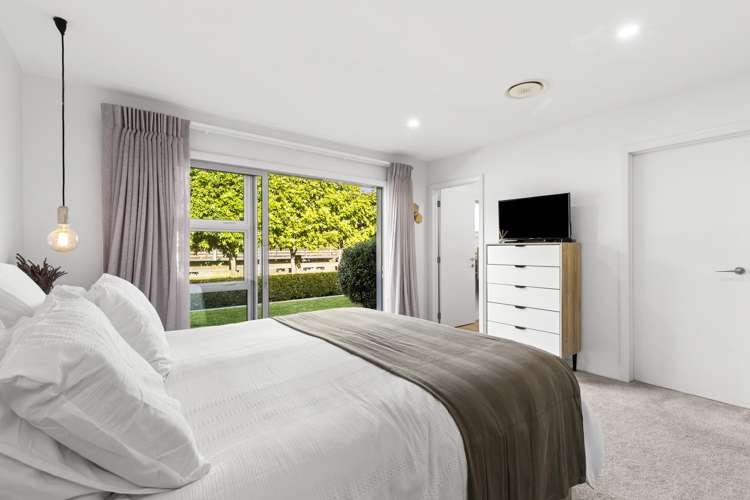 1 Alan Livingston Drive Cambridge_17