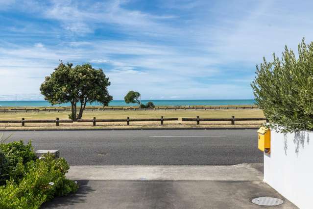 3a The Esplanade Westshore_1