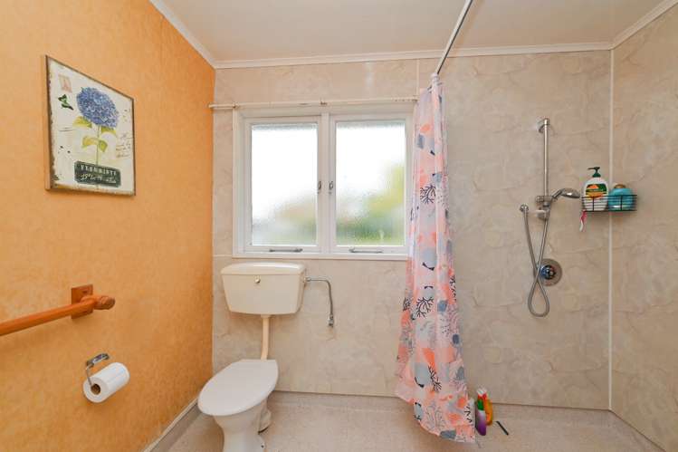 16 Oldham Avenue Onekawa_5