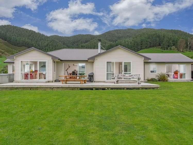 31d Kakariki Way Whitemans Valley_0