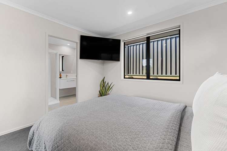 9 Godwit Lane Welcome Bay_8