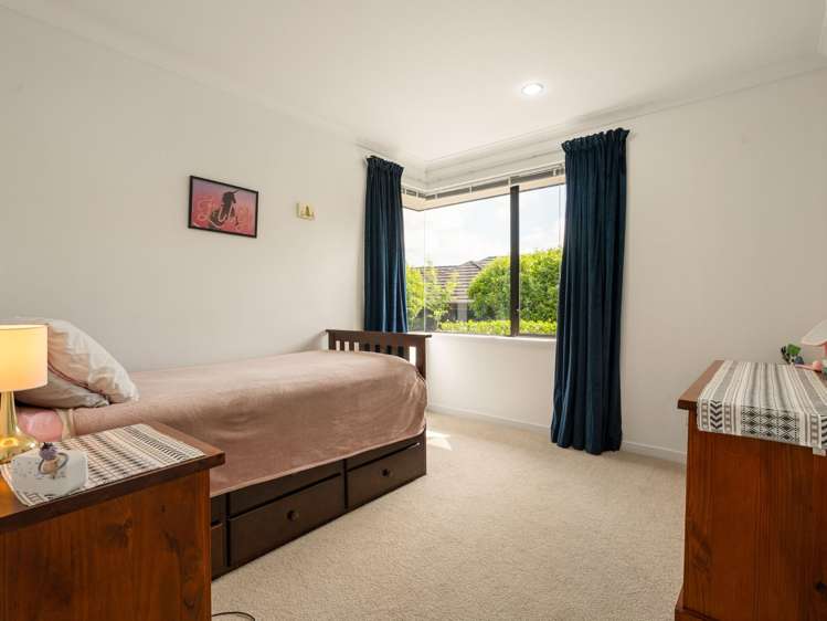 57 Somerton Drive Huntington_15