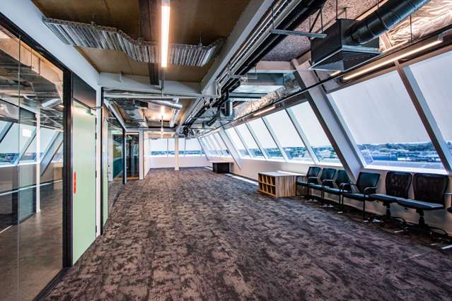 Level 4/33-45 Hurstmere Road Takapuna_3