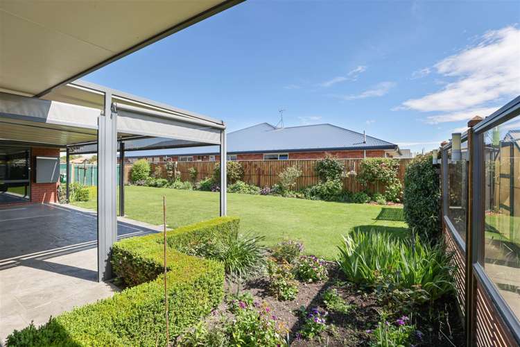 8 Parkdale Close Allenton_16