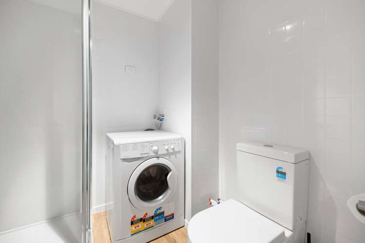 18b/135 Hallenstein Street Queenstown_6