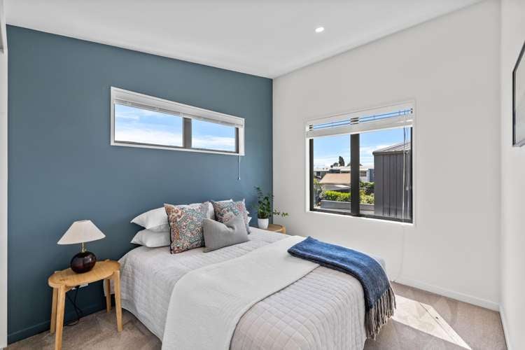 2/104 Burke Street Sydenham_12