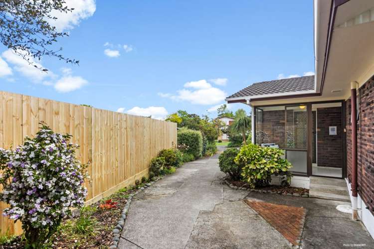 2/6 Matuhi Rise Henderson_10