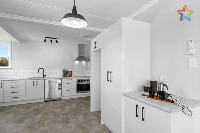 32 Ngata Grove Trentham_3