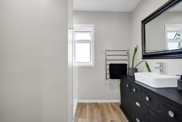 112 Smart Road Glen Avon_14