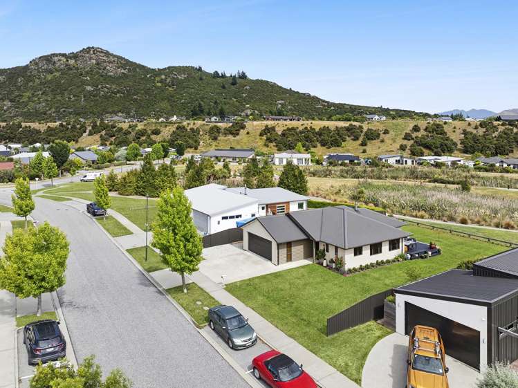 28 Sherwin Avenue Albert Town_22