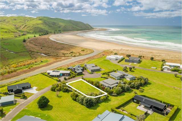 Sought after Shoal Beach section