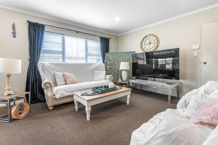 9 Savona Drive Flat Bush_12