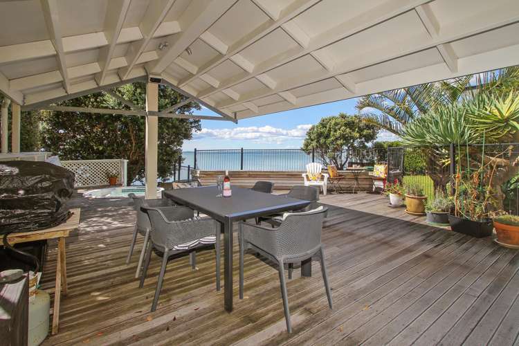 26 Crispe Road Clarks Beach_30