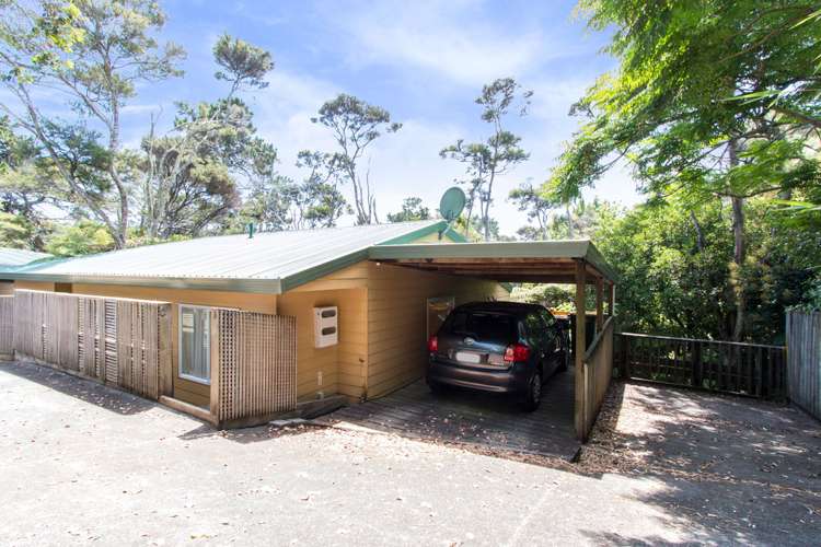 2/47 Kaipatiki Road Glenfield_2