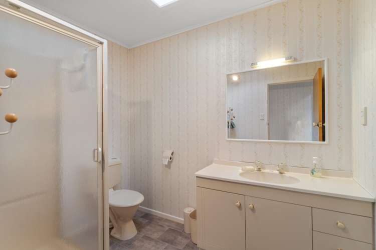 19 Rossiter Place Chartwell_26