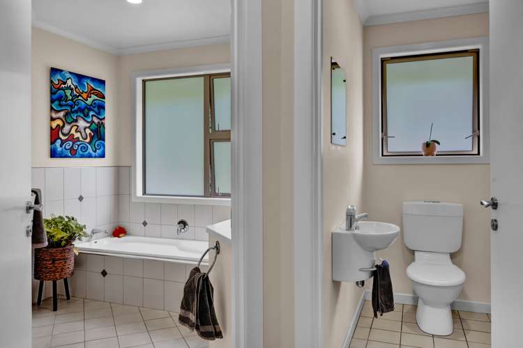 318 Rugby Road Tariki_17