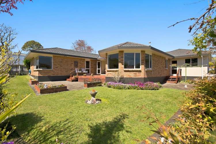 25 Ashmore Drive Frankleigh Park_24