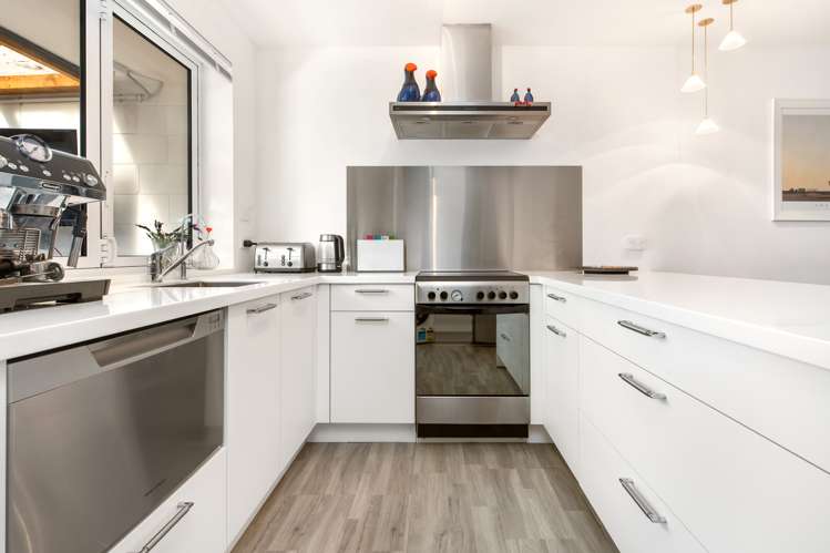 2/188 Hastings Street East Waltham_6