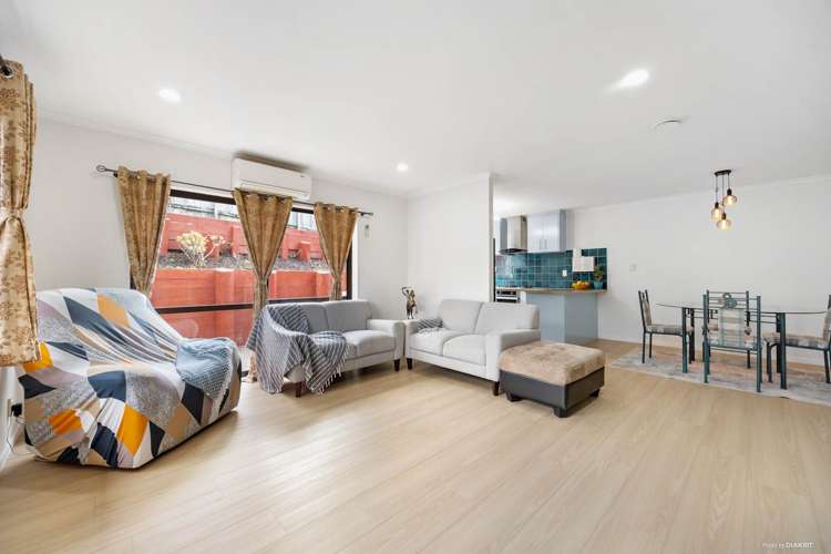 10 Shah Place Glen Eden_8