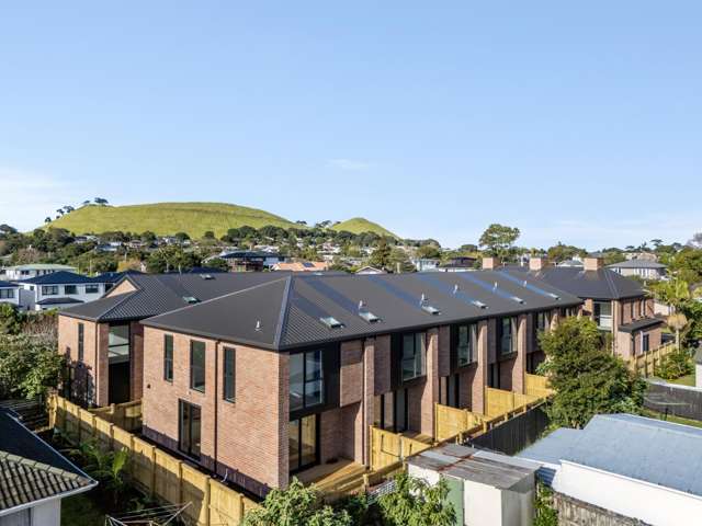 4/17 Matapouri Road Mangere Bridge_1