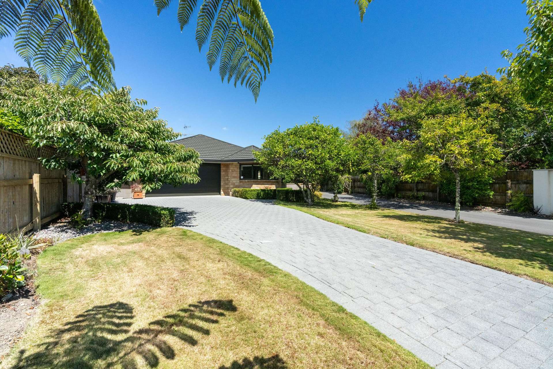 36 Cranbrook Grove Waikanae_0