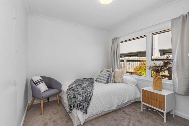 1 & 2/25 Hills Road Edgeware_7