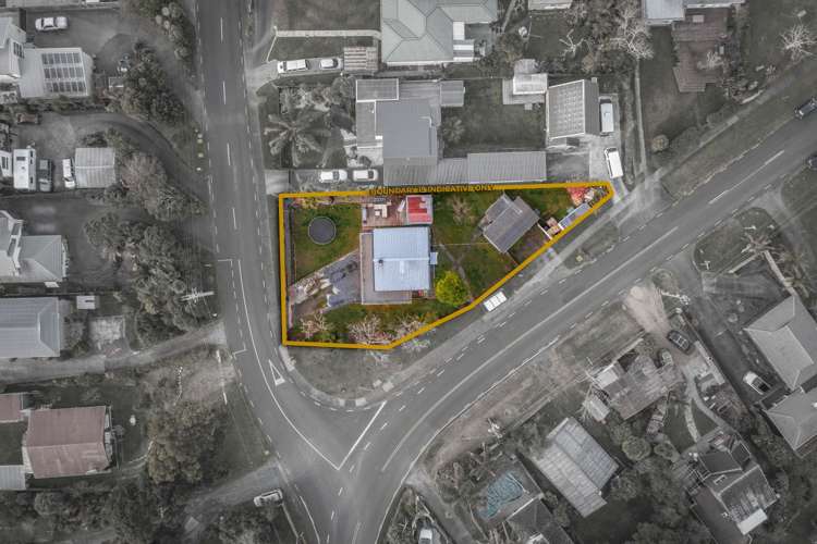 1 The Terrace Herald Island_20