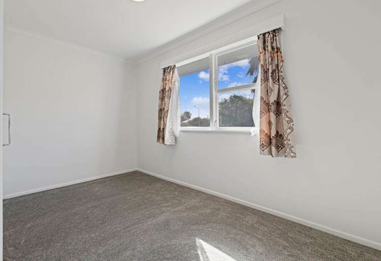 14 Tairere Crescent Rosehill_6