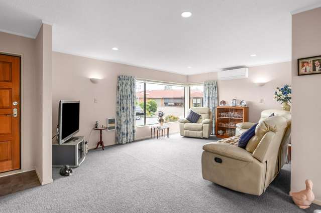 93 Grosvenor Gardens Flagstaff_4