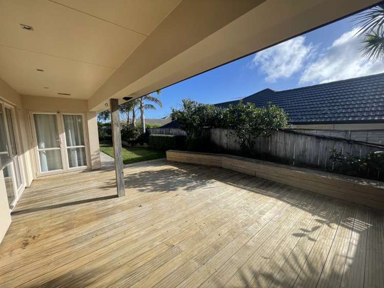 16 Araminta Place Beachlands_11