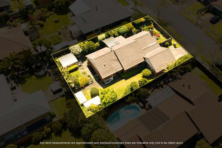 12 St Simon Place Botany Downs_33
