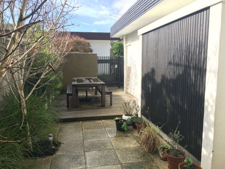 4/51 Uxbridge Road Mellons Bay_6